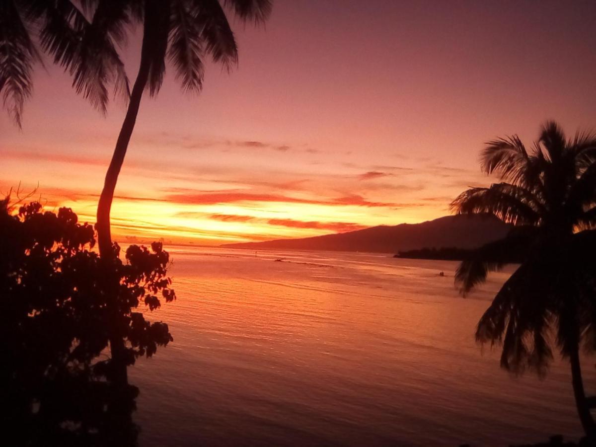 Bungalow Vue Lagon 180 Degre, La Maison Bleue Moorea Luaran gambar