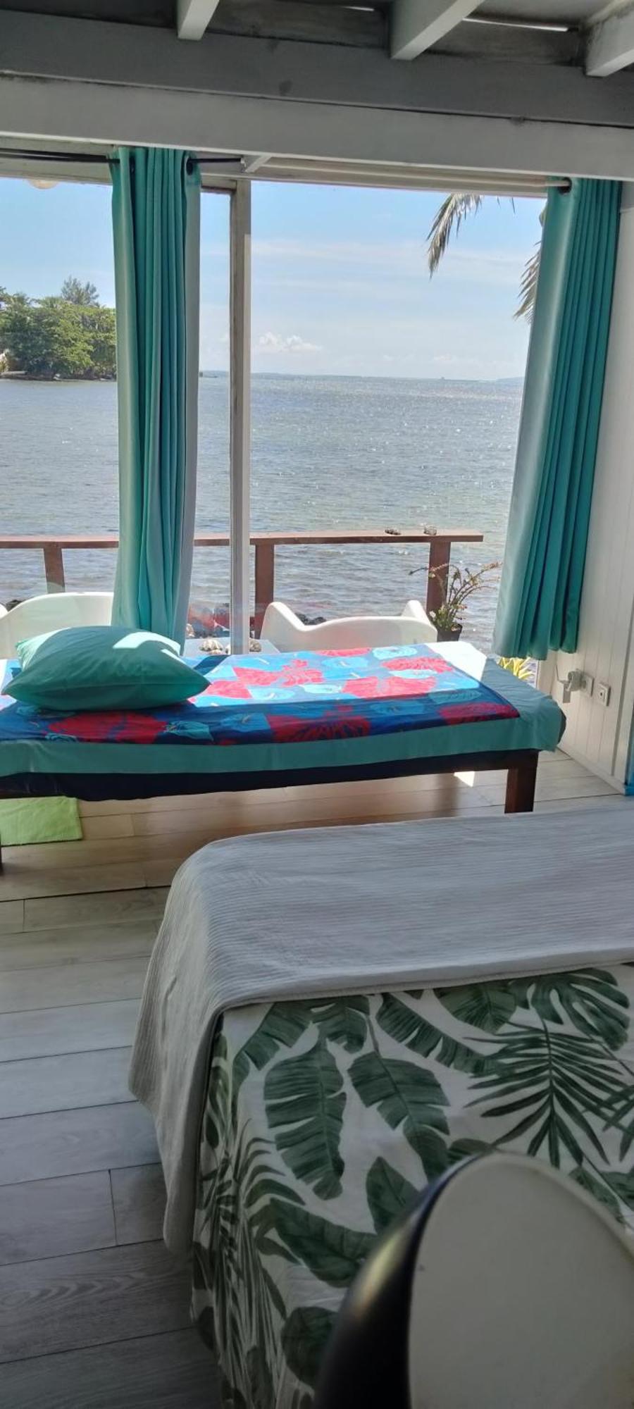 Bungalow Vue Lagon 180 Degre, La Maison Bleue Moorea Luaran gambar